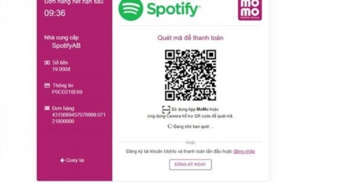 Quét code MoMo để thanh toán Spotify.