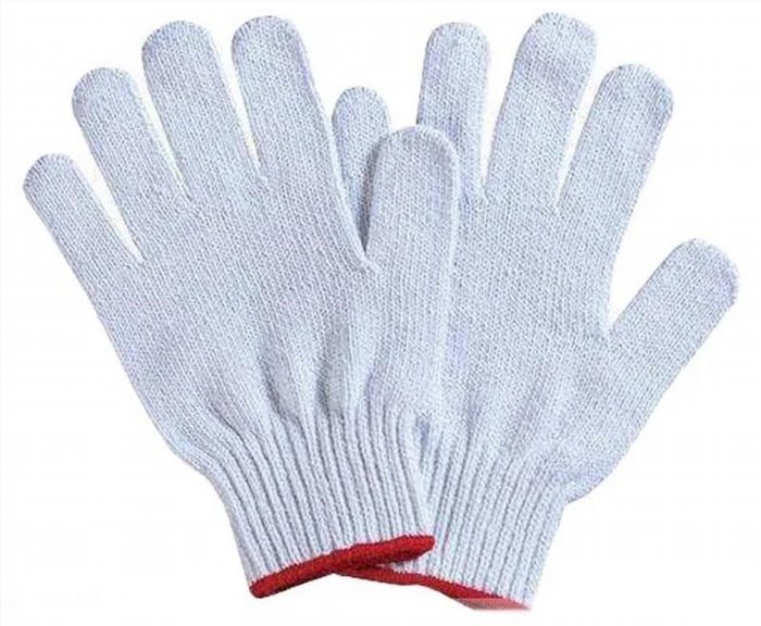 Sử dụng găng tay bông giúp bảo vệ tay trước những tác động từ môi trường bên ngoài, giữ cho tay luôn ấm áp và mềm mại.