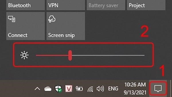 Một cách khác để tăng hoặc giảm độ sáng của màn hình laptop là sử dụng thanh trượt đặt trên màn hình, bạn có thể dễ dàng điều chỉnh độ sáng theo ý muốn.