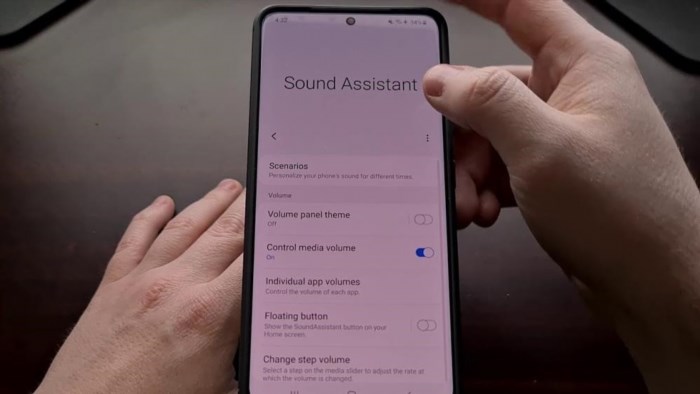 Sử dụng bộ chỉnh âm là một phương pháp để tăng âm lượng cho điện thoại Samsung, giúp người dùng có thể thưởng thức âm nhạc và cuộc gọi với âm thanh rõ ràng và sống động hơn.