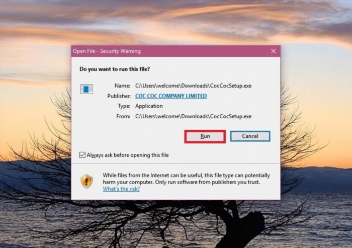Để tải Cốc Cốc về máy tính chạy hệ điều hành Windows 7 hoặc Windows 10, bạn có thể thực hiện các bước sau.