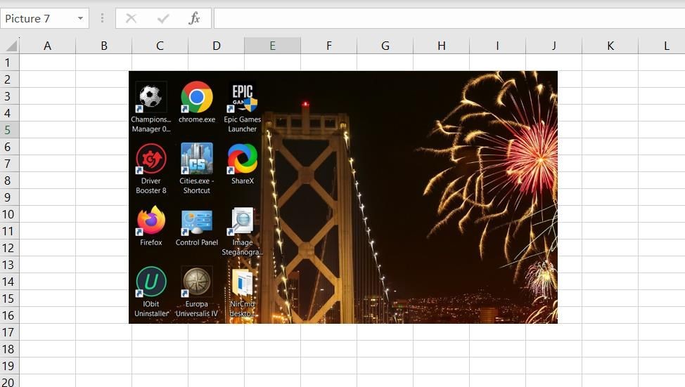 Ảnh chụp màn hình desktop Windows được chụp bằng Excel