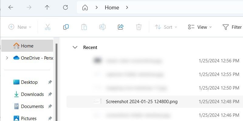 Ảnh chụp màn hình trong phần Recent của tab Home trong File Explorer