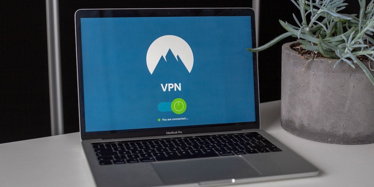 Ảnh minh họa về việc sử dụng VPN trên MacBook