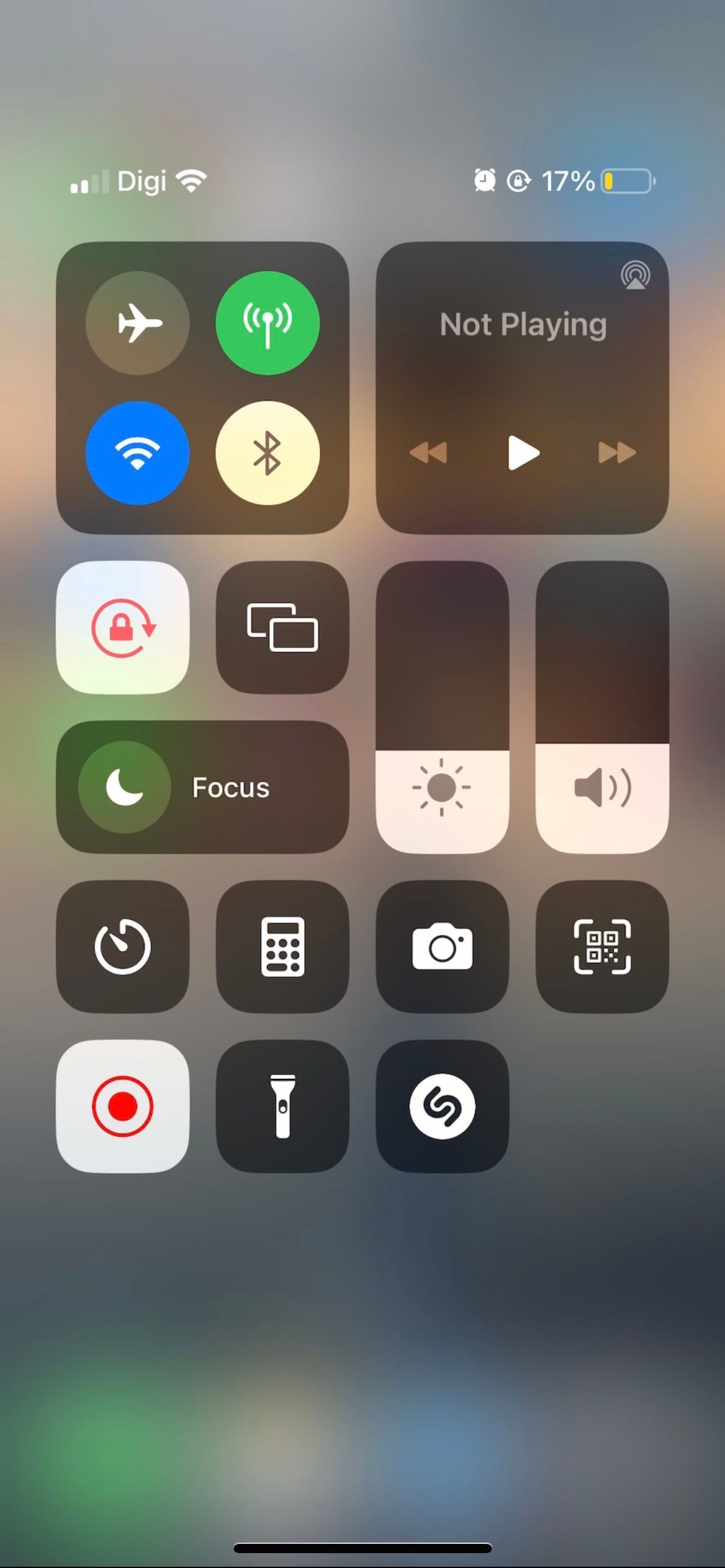 Bắt đầu quay màn hình trong trung tâm điều khiển iPhone