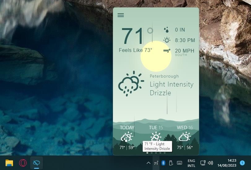 Biểu tượng Weather Bar trong khay hệ thống và bảng thời tiết