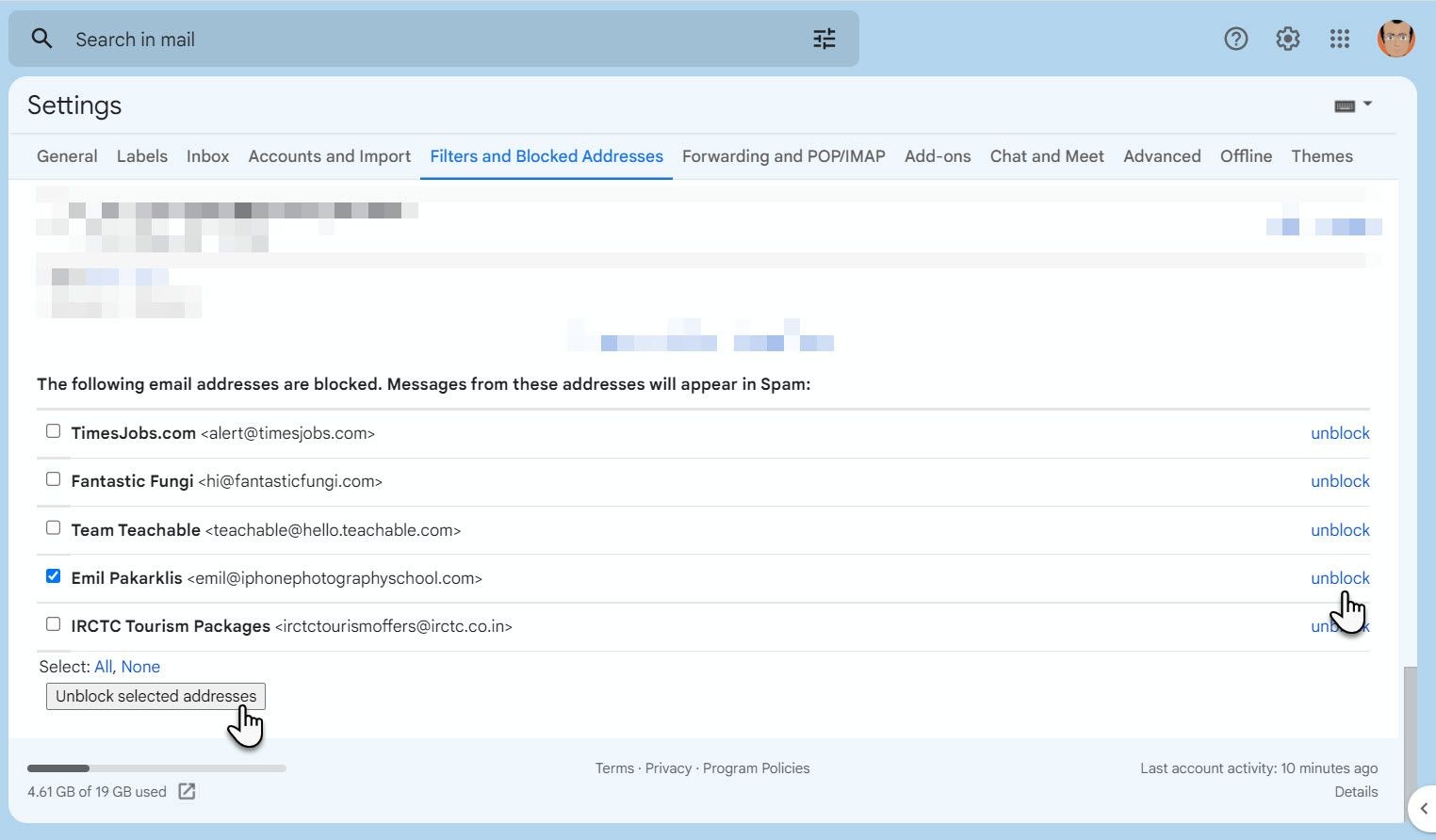 Bỏ chặn người dùng trên Gmail