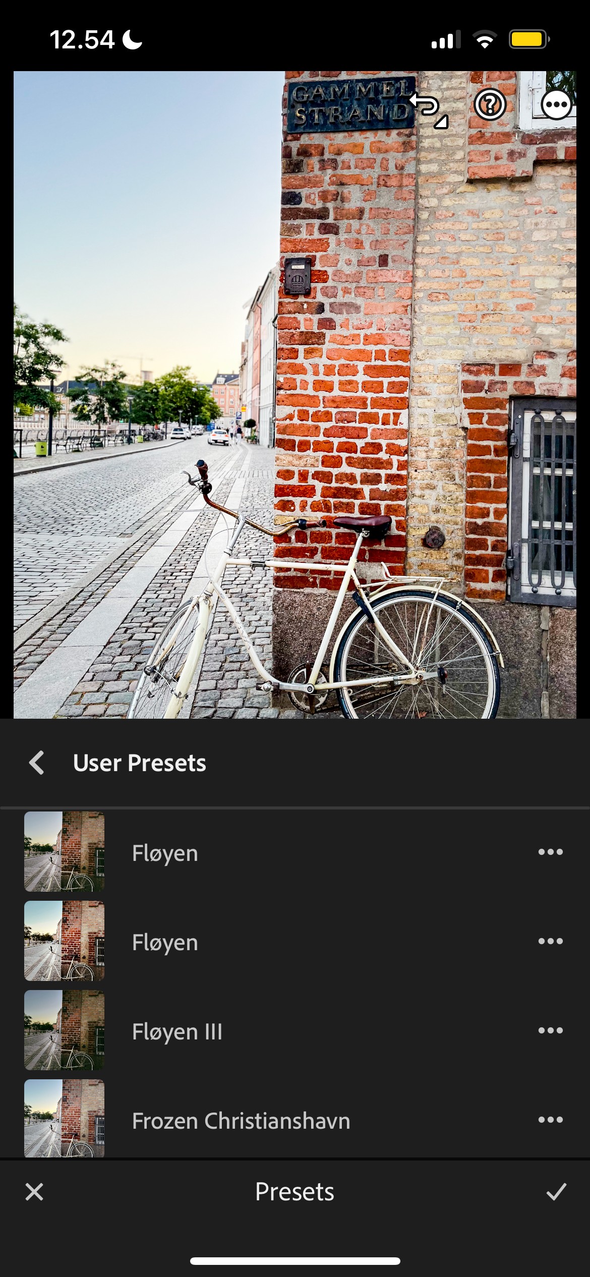Các preset của người dùng trong ứng dụng Lightroom cho di động