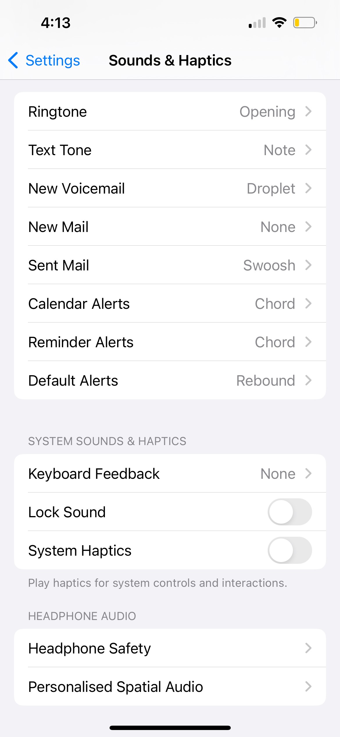Cài đặt âm thanh và haptics trên iPhone