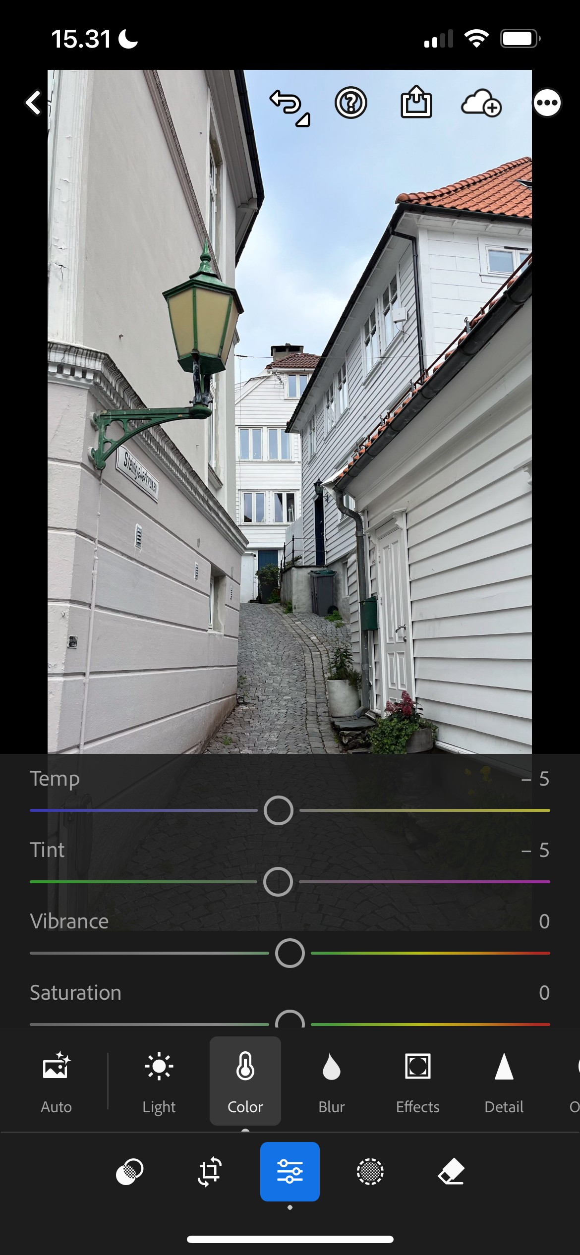 Cài đặt cân bằng trắng đã điều chỉnh trong Adobe Lightroom