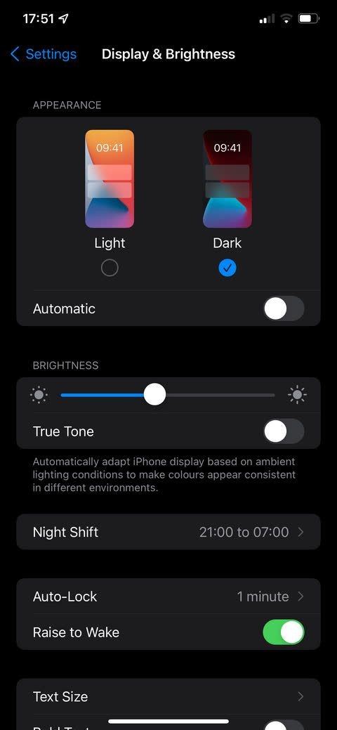 Cài đặt hiển thị trên iPhone