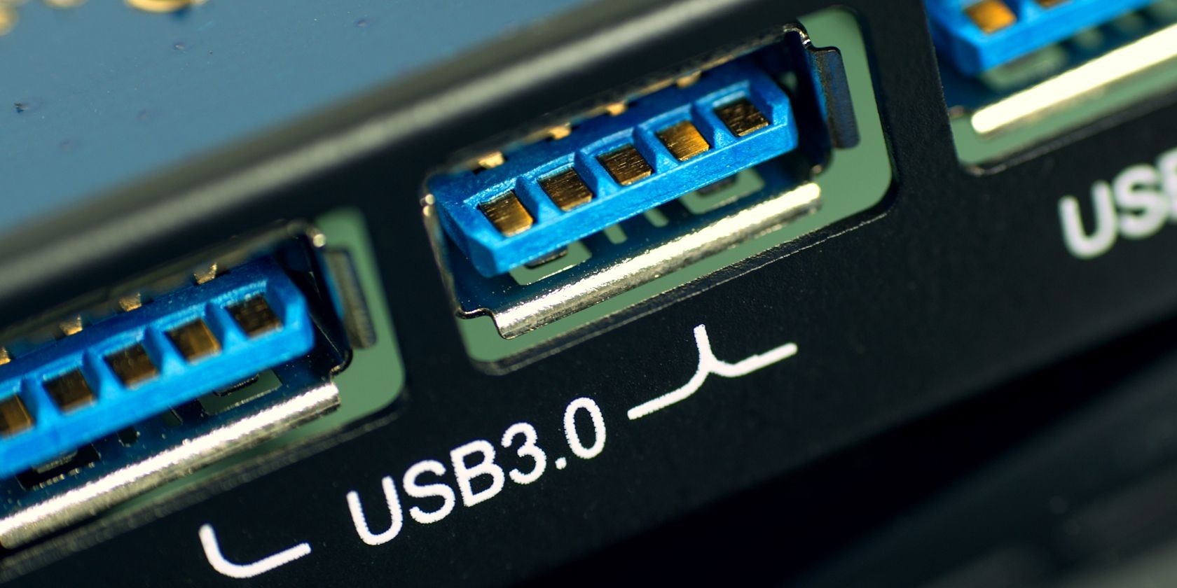 Cận cảnh cổng USB 3.0