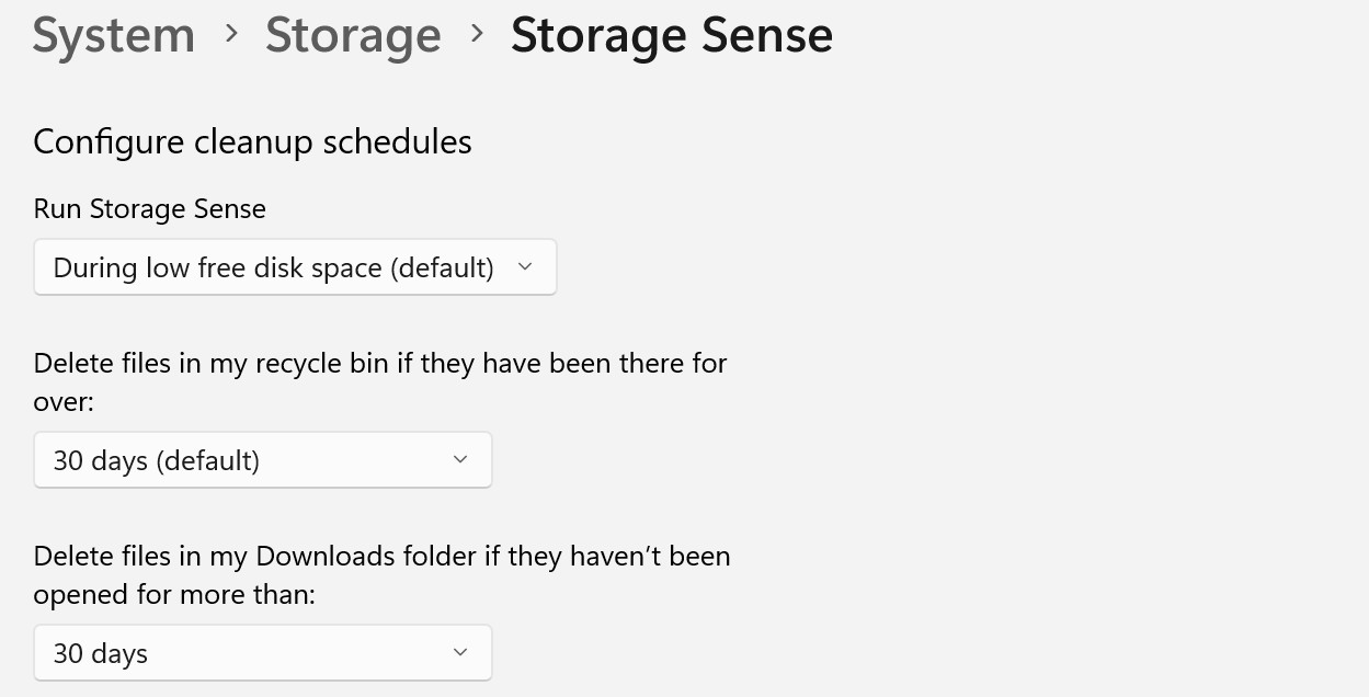 Cấu hình lịch trình dọn dẹp cho Storage Sense trong ứng dụng Settings trên Windows