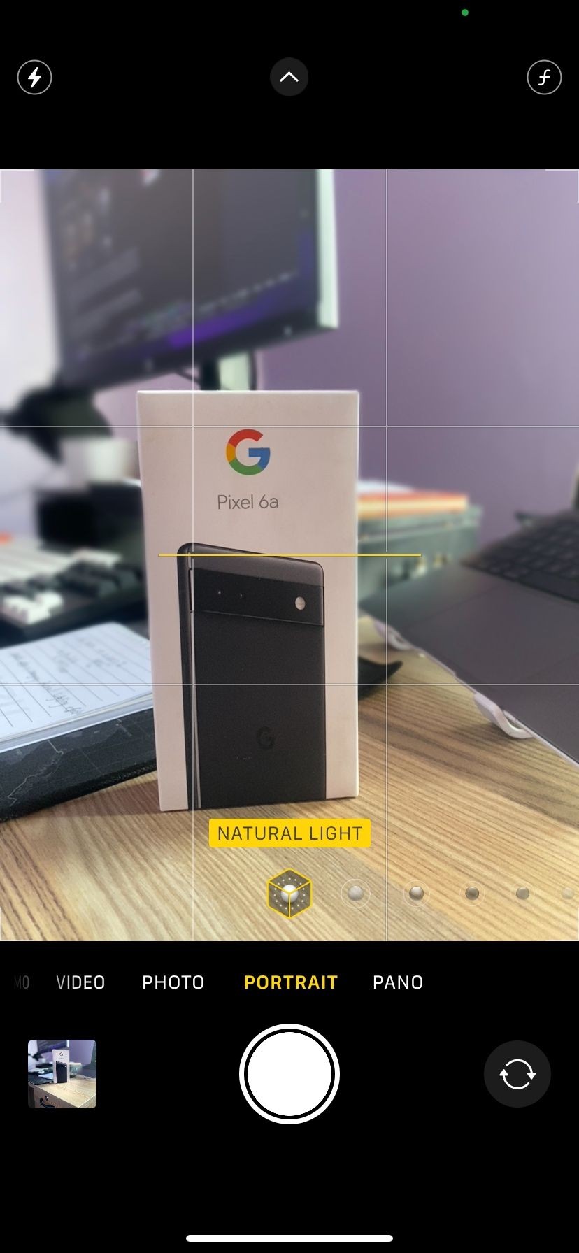 Chế độ ánh sáng chân dung mặc định trong ứng dụng Camera của iOS