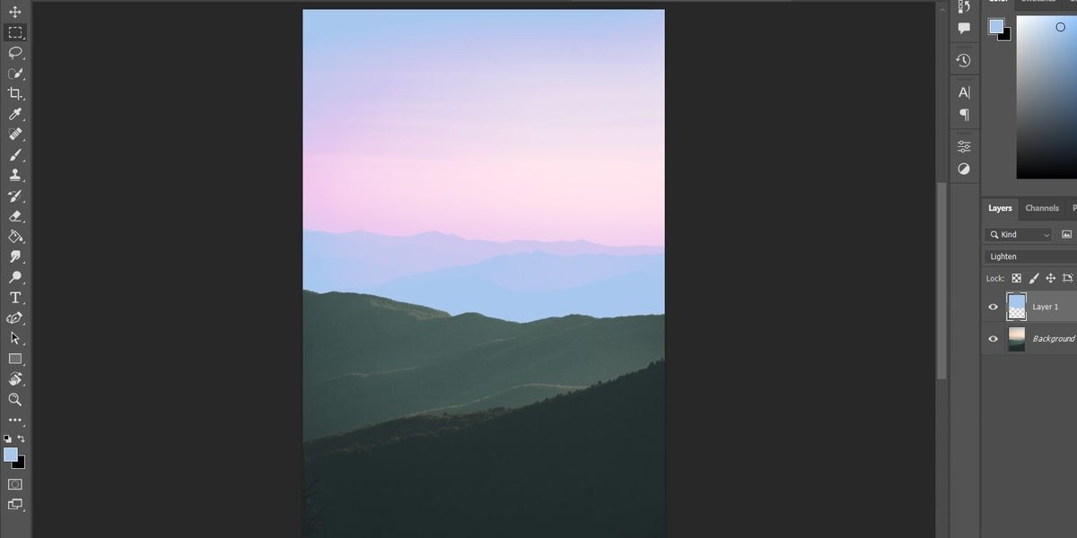 Chế độ pha trộn Làm Sáng được áp dụng cho hình ảnh trong Photoshop