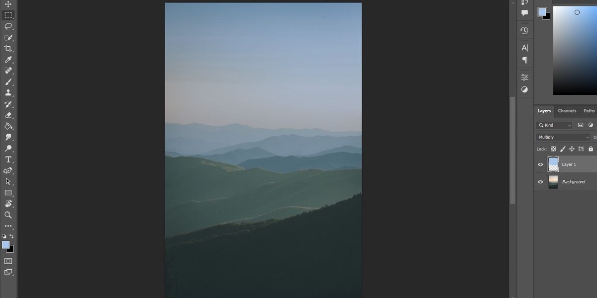 Chế độ pha trộn Nhân được áp dụng cho hình ảnh trong Photoshop
