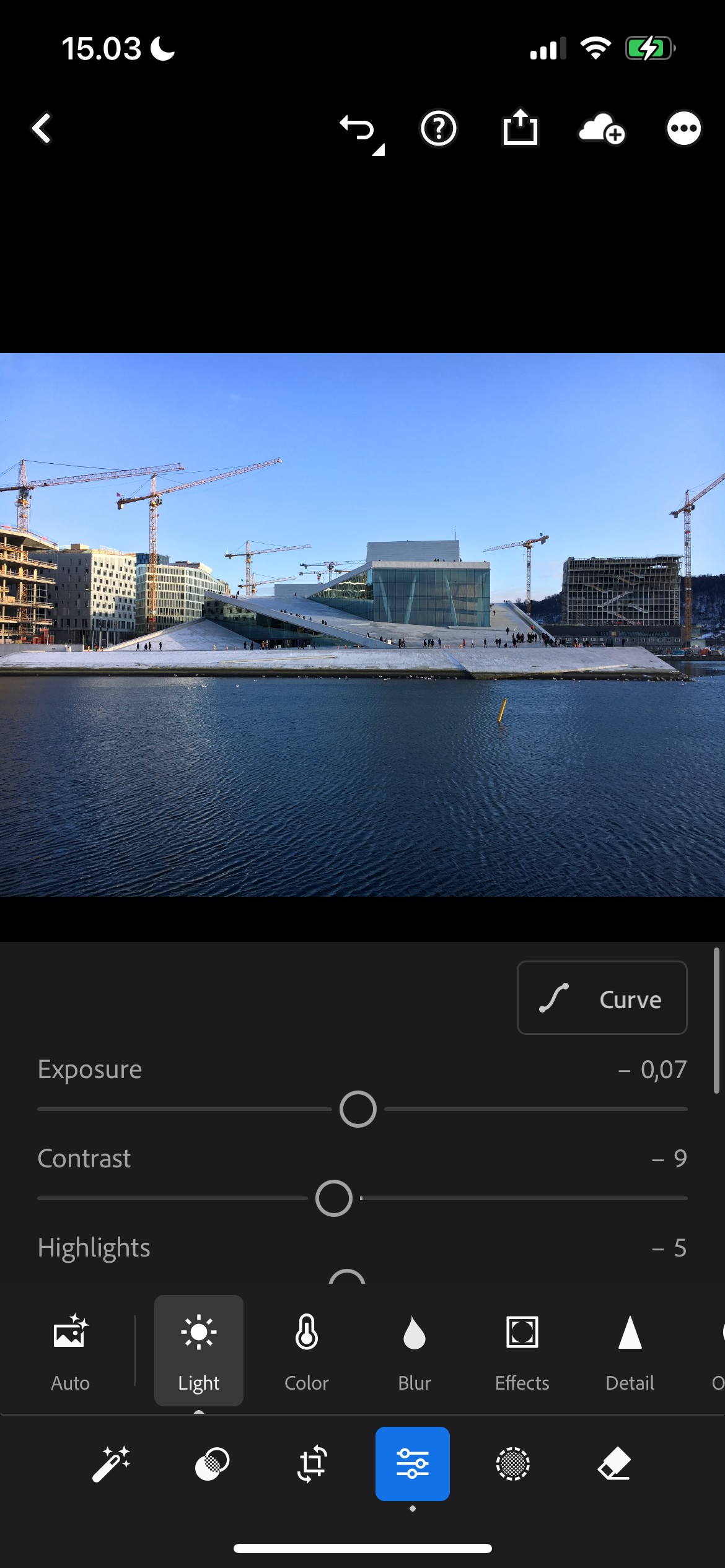 Chỉnh sửa ảnh bị cháy sáng trong Lightroom với thanh trượt Độ Phơi Sáng