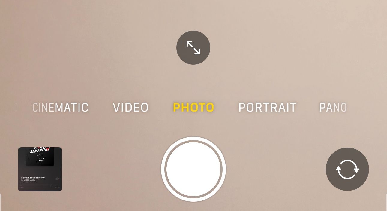 Chọn selfie góc rộng trên iPhone