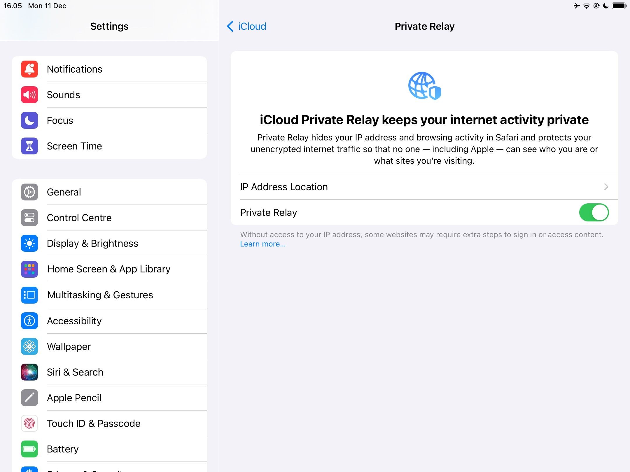 Chọn vị trí trong cài đặt iCloud Private Relay