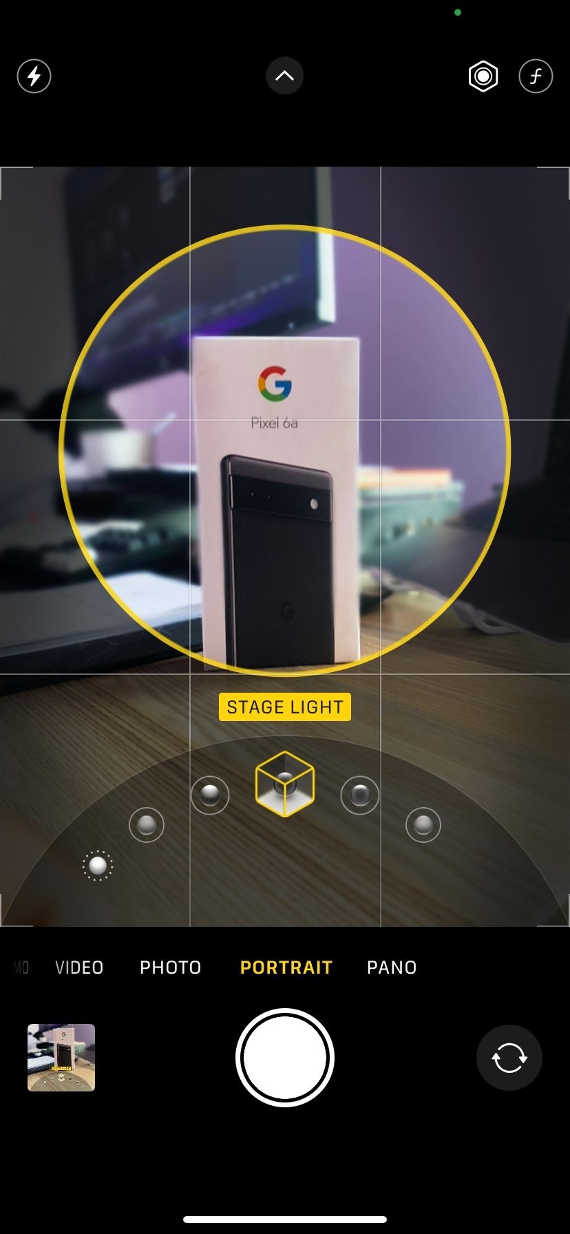 Chụp ảnh trong chế độ chân dung trong ứng dụng Camera của iOS