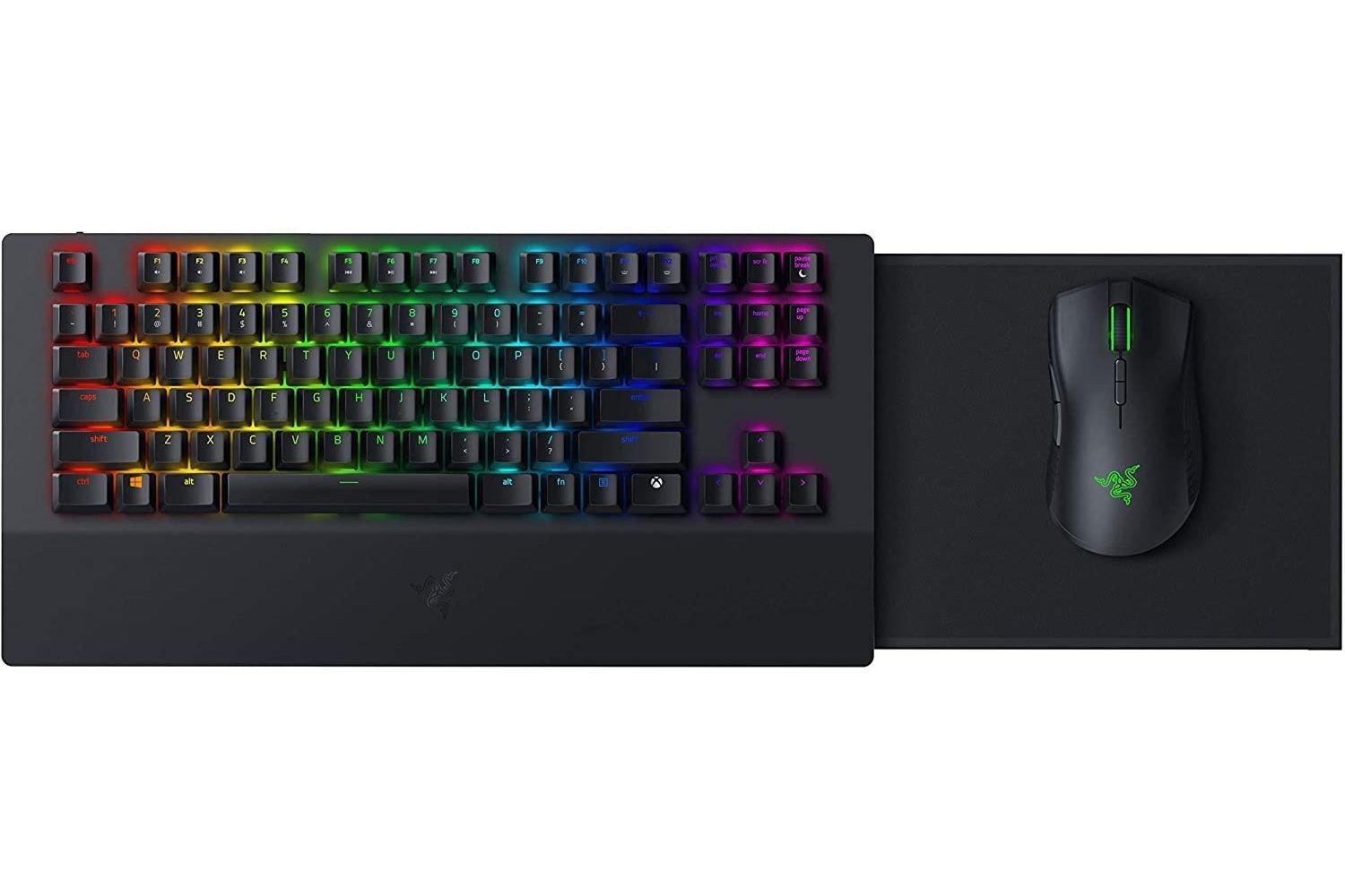 Chụp ảnh từ trên cao của Razer Turret và chuột Razer