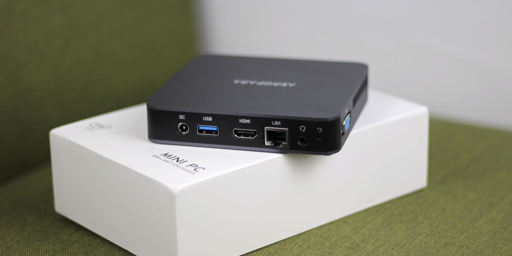 Cổng kết nối của Mini PC Aerofara Aero 2 Pro