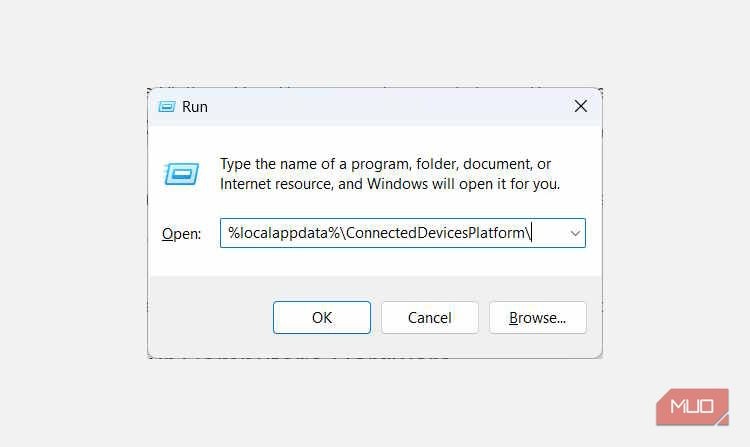 Điều hướng đến thư mục ConnectedDevicesPlatform trong Windows Run