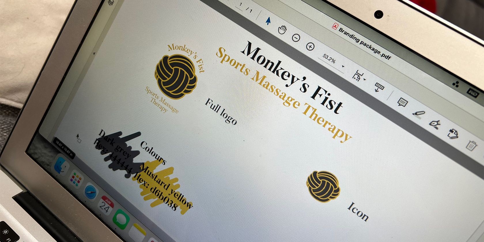 Gói thương hiệu cơ bản với logo và màu sắc