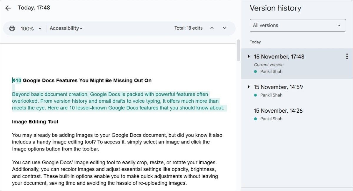 Google Docs hiển thị tab lịch sử phiên bản