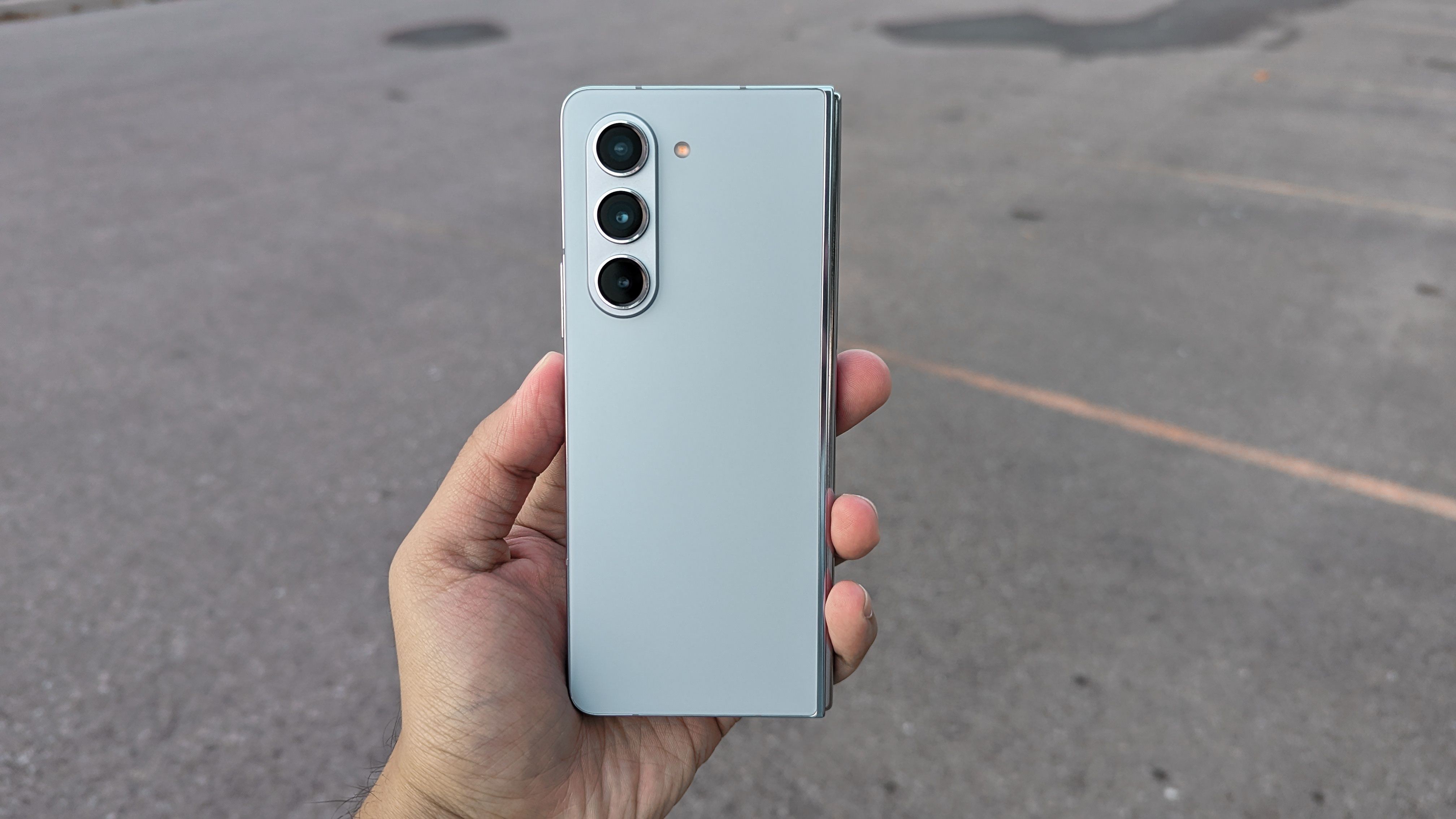 Hệ thống camera của Samsung Galaxy Z Fold5