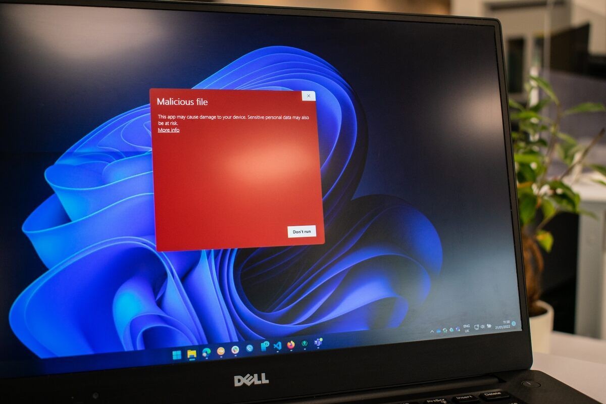 Hình ảnh Windows Security hiển thị tệp độc hại