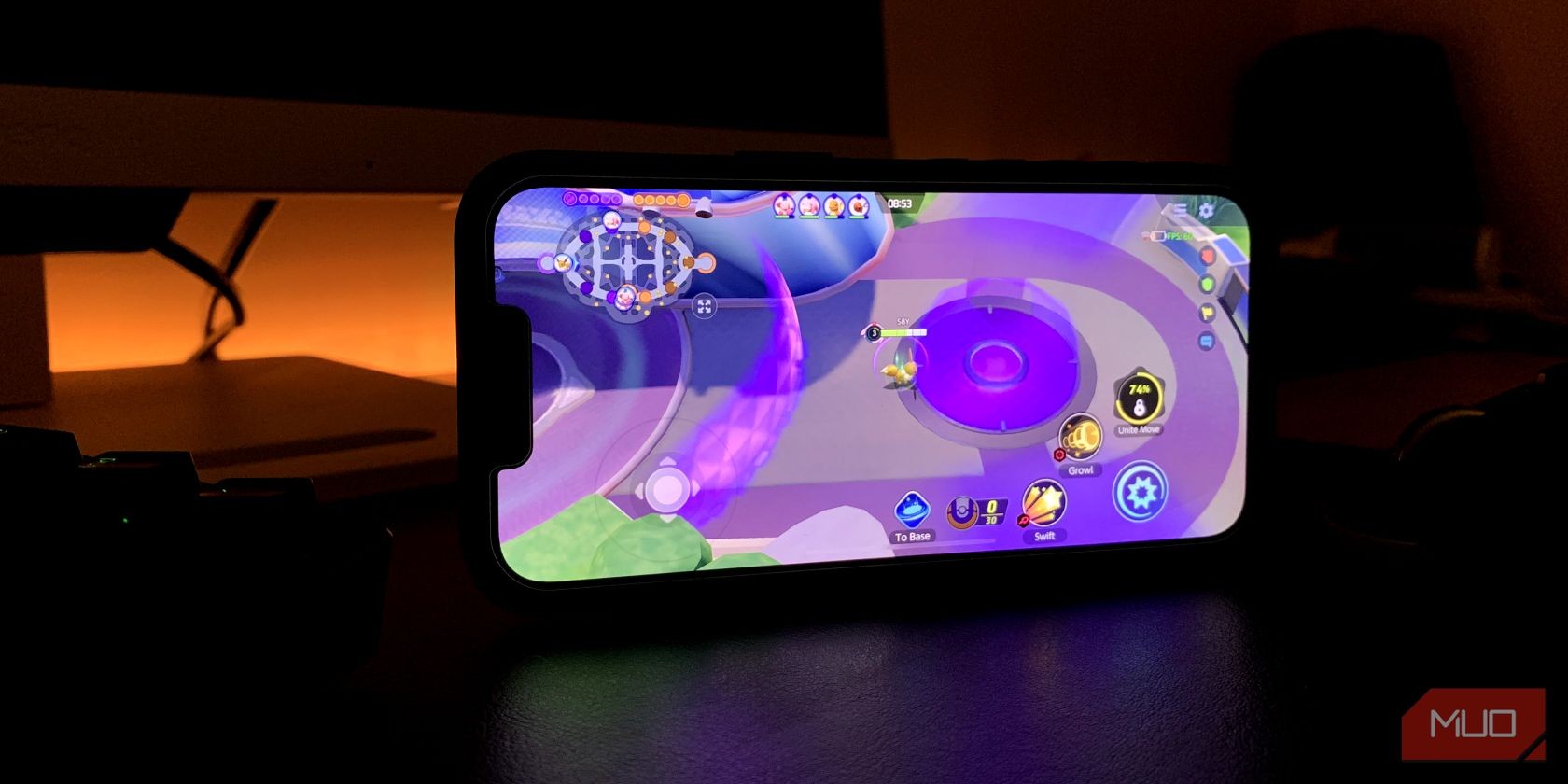 iPhone chạy Pokémon UNITE