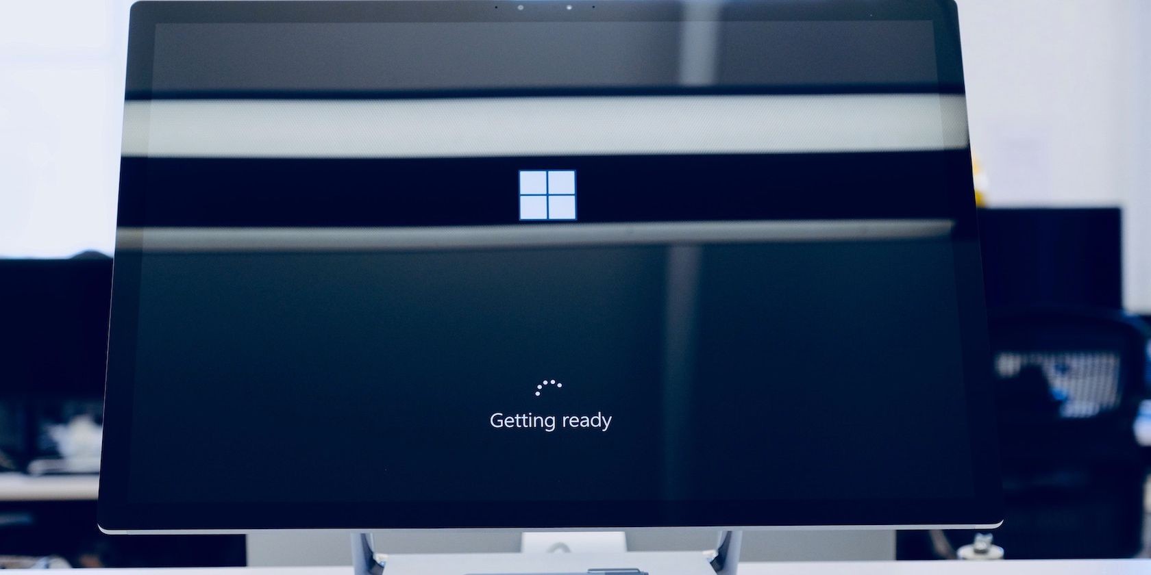 Khởi động lại Windows