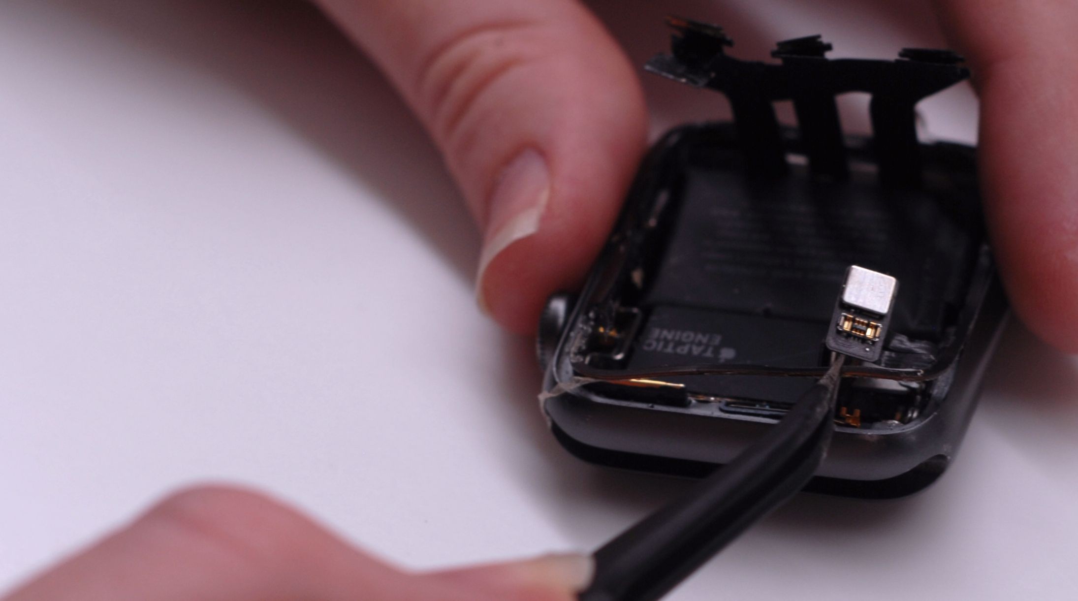 Lắp cảm biến Force Touch mới vào Apple Watch