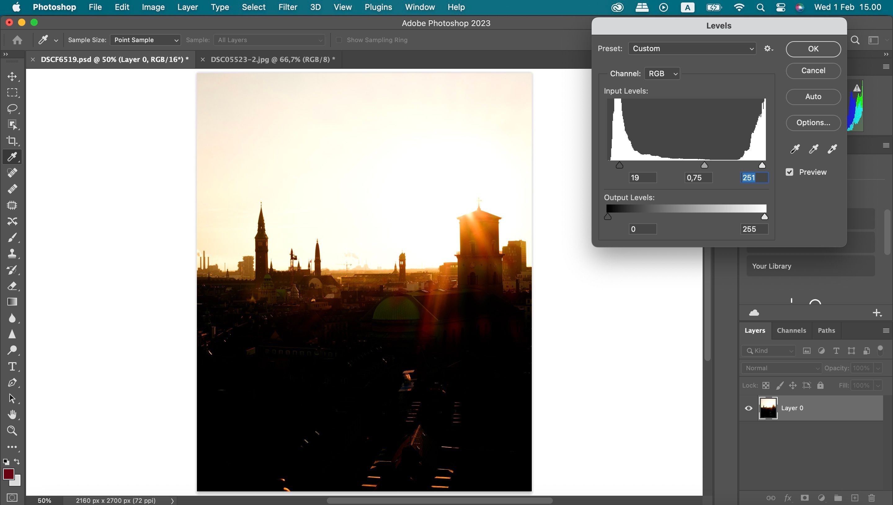 Levels trong Photoshop