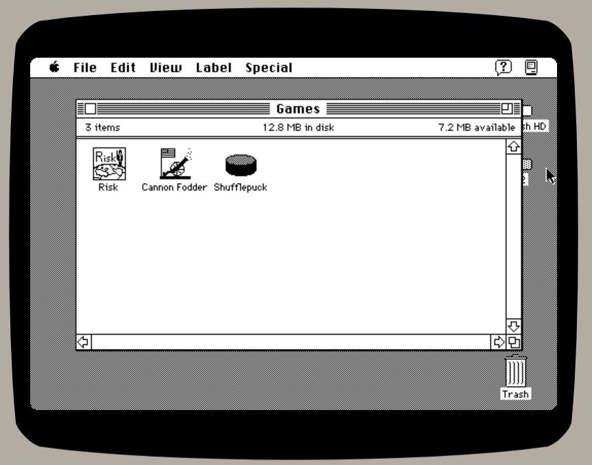 Macintosh Plus running in emulator