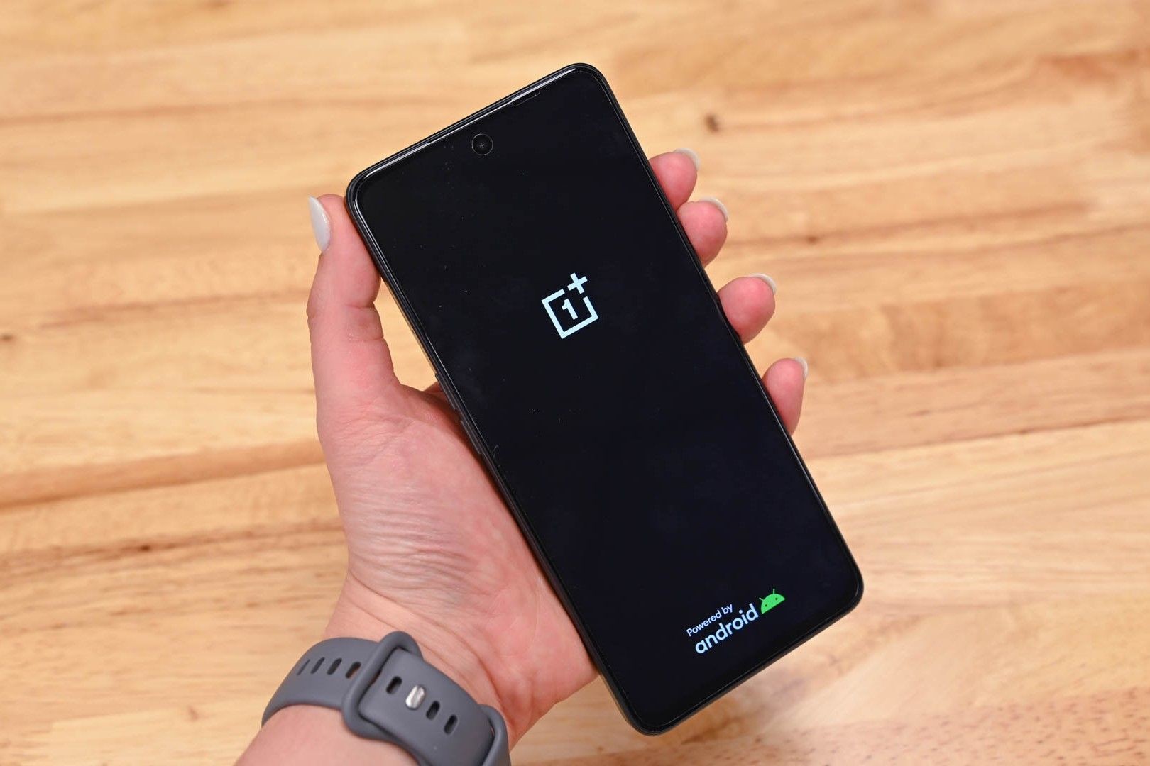 Màn hình khởi động OnePlus Nord N30 5G