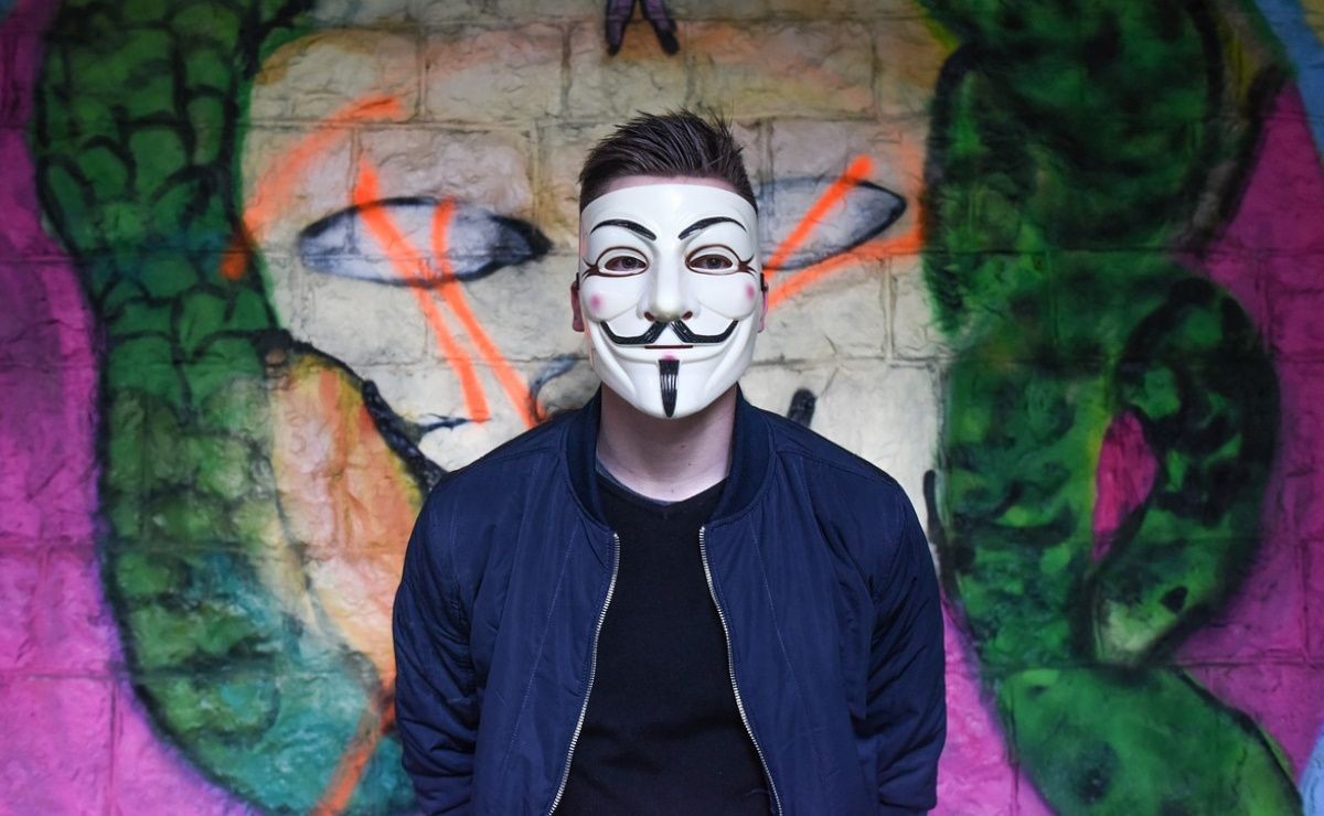 Mặt nạ Anonymous V for Vendetta