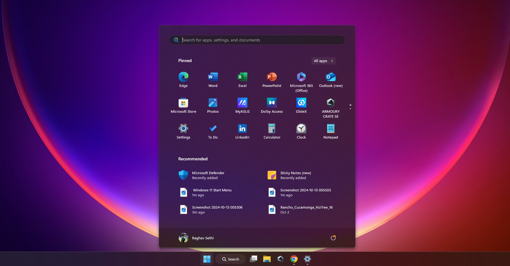 Menu Bắt đầu trên Windows 11 với nhiều ứng dụng được ghim và các tập tin và ứng dụng được đề xuất hiển thị