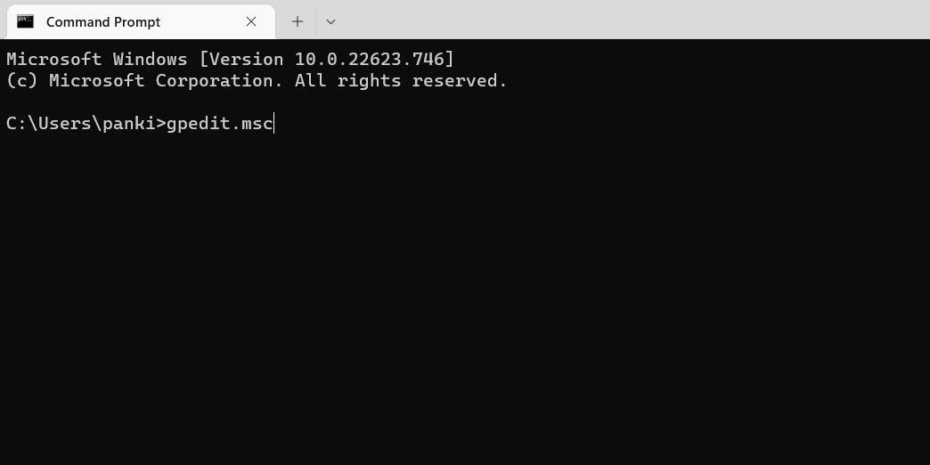 Mở Trình Chỉnh Sửa Chính Sách Nhóm Bằng Command Prompt hoặc PowerShell