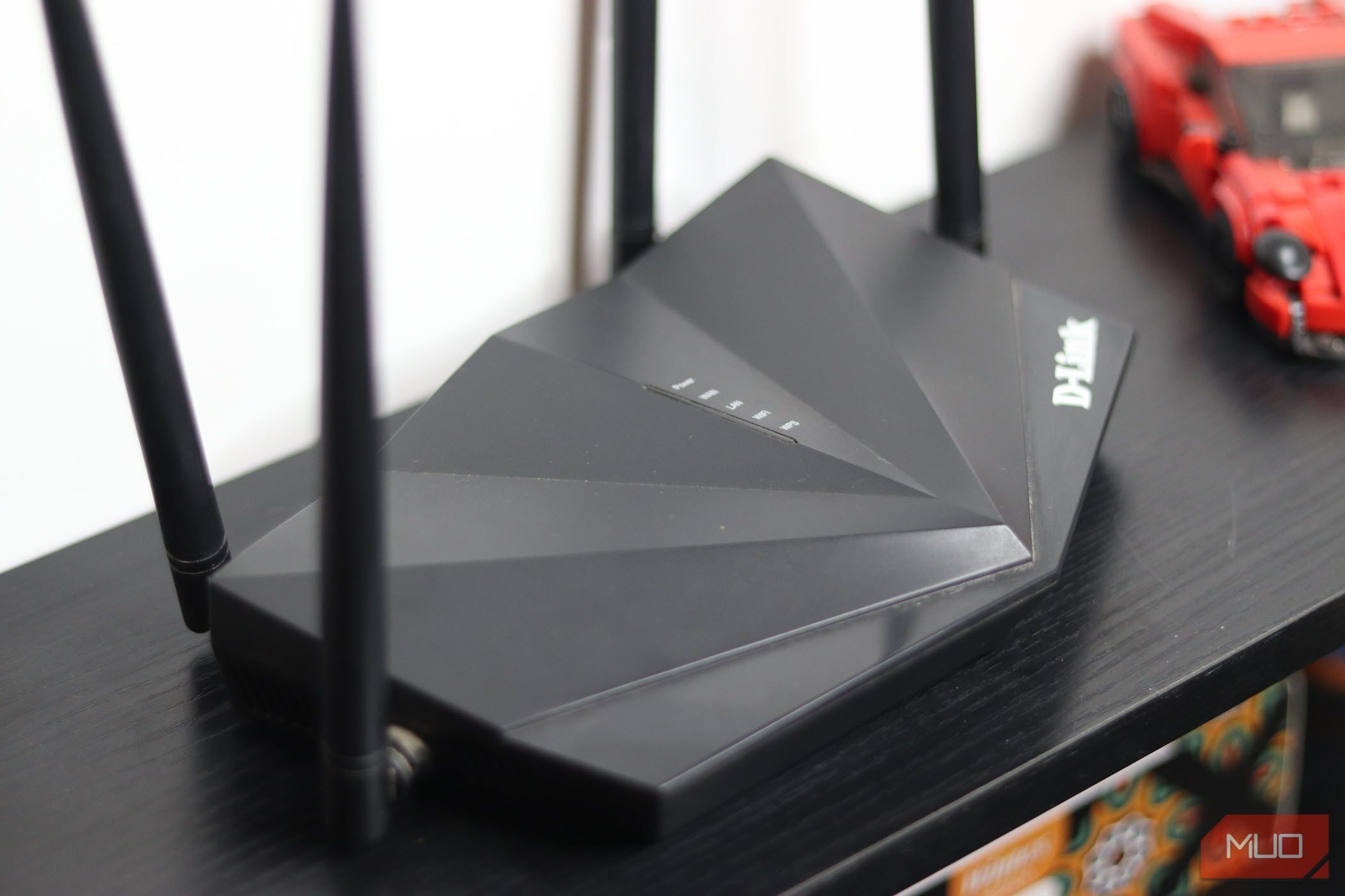 Một router cũ loạt N300