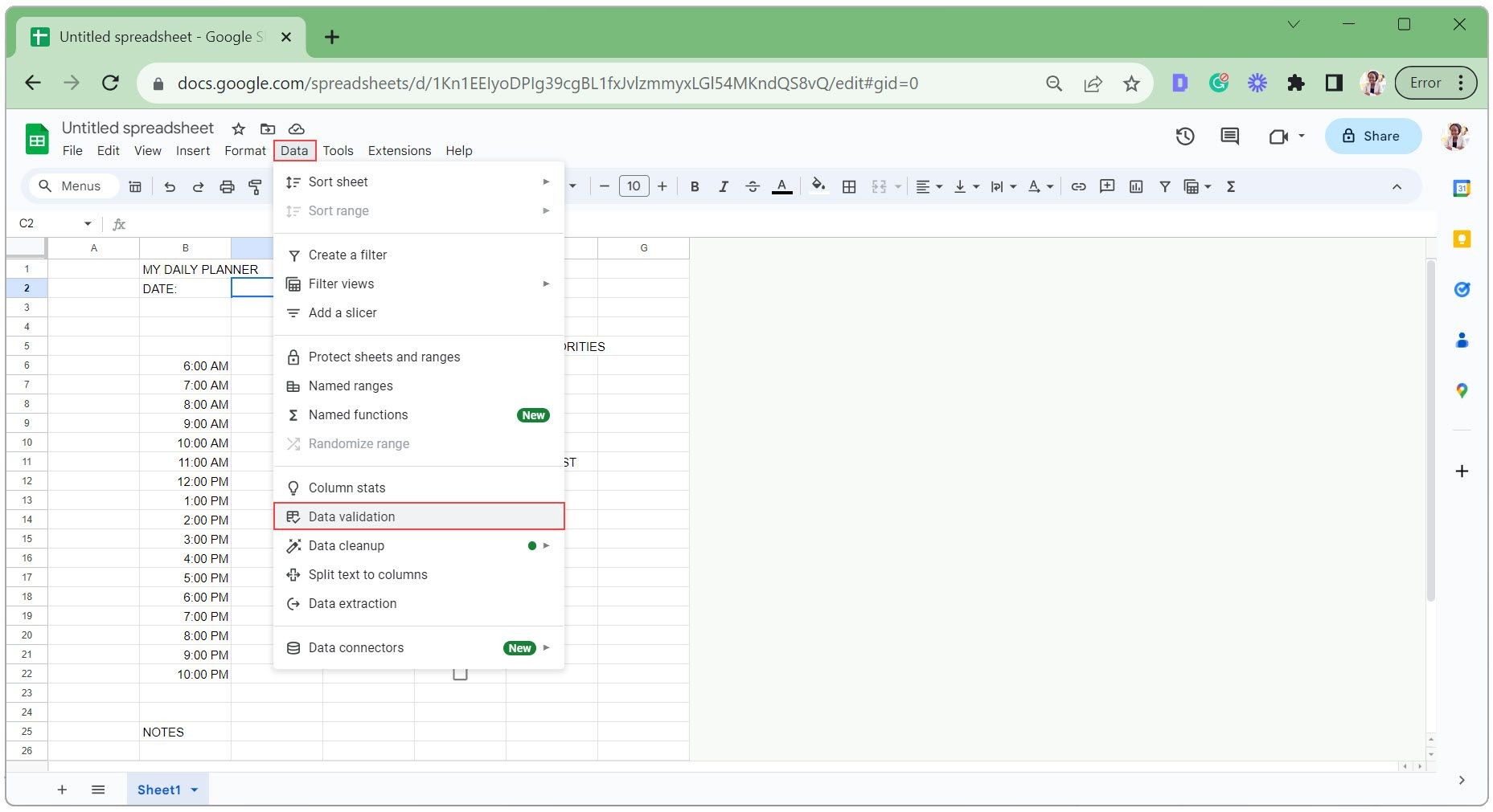 Nhấp vào Dữ liệu và chọn Xác thực dữ liệu trong Google Sheets