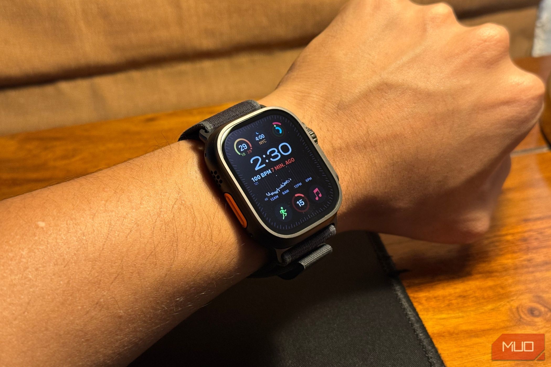 Phản hồi xúc giác trên Apple Watch Ultra 2