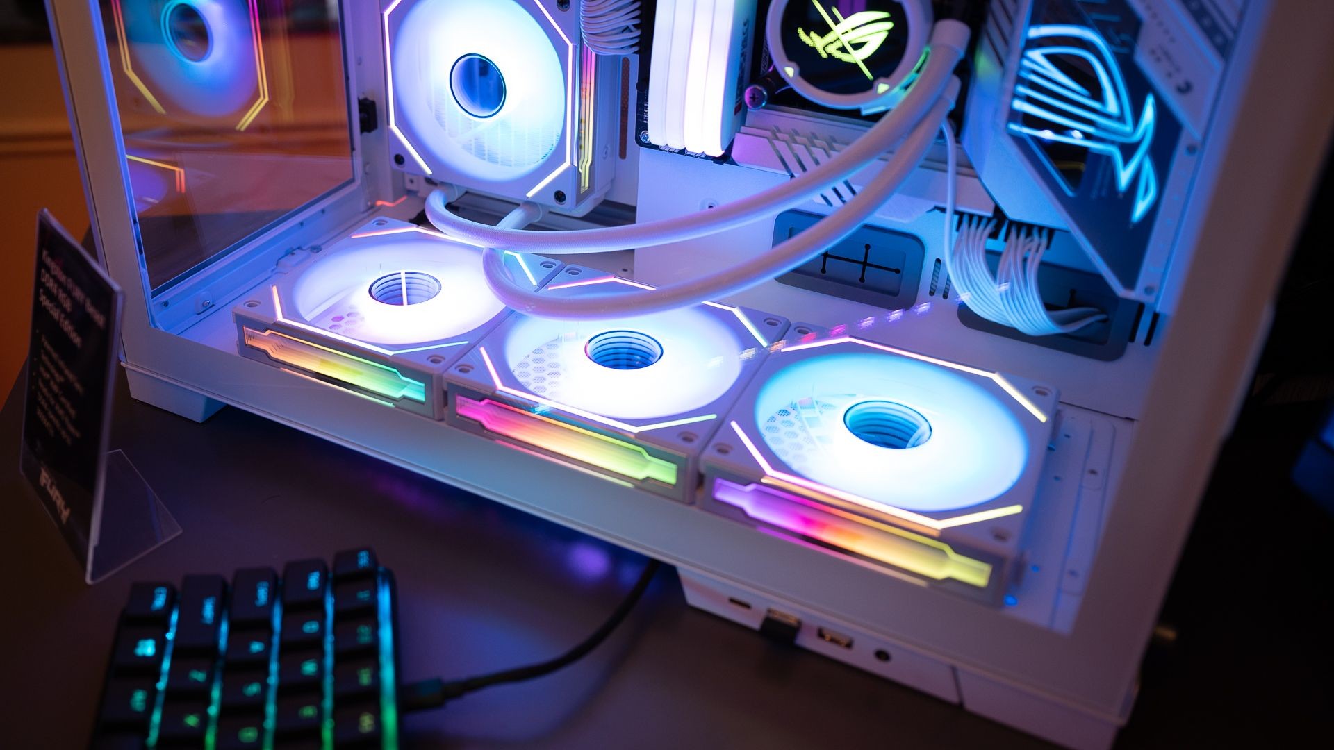 Quạt RGB trong PC chơi game