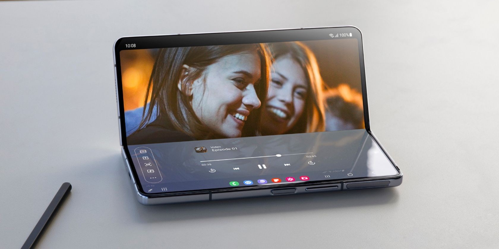 Samsung Galaxy Z Fold 5 trong chế độ Flex với S Pen