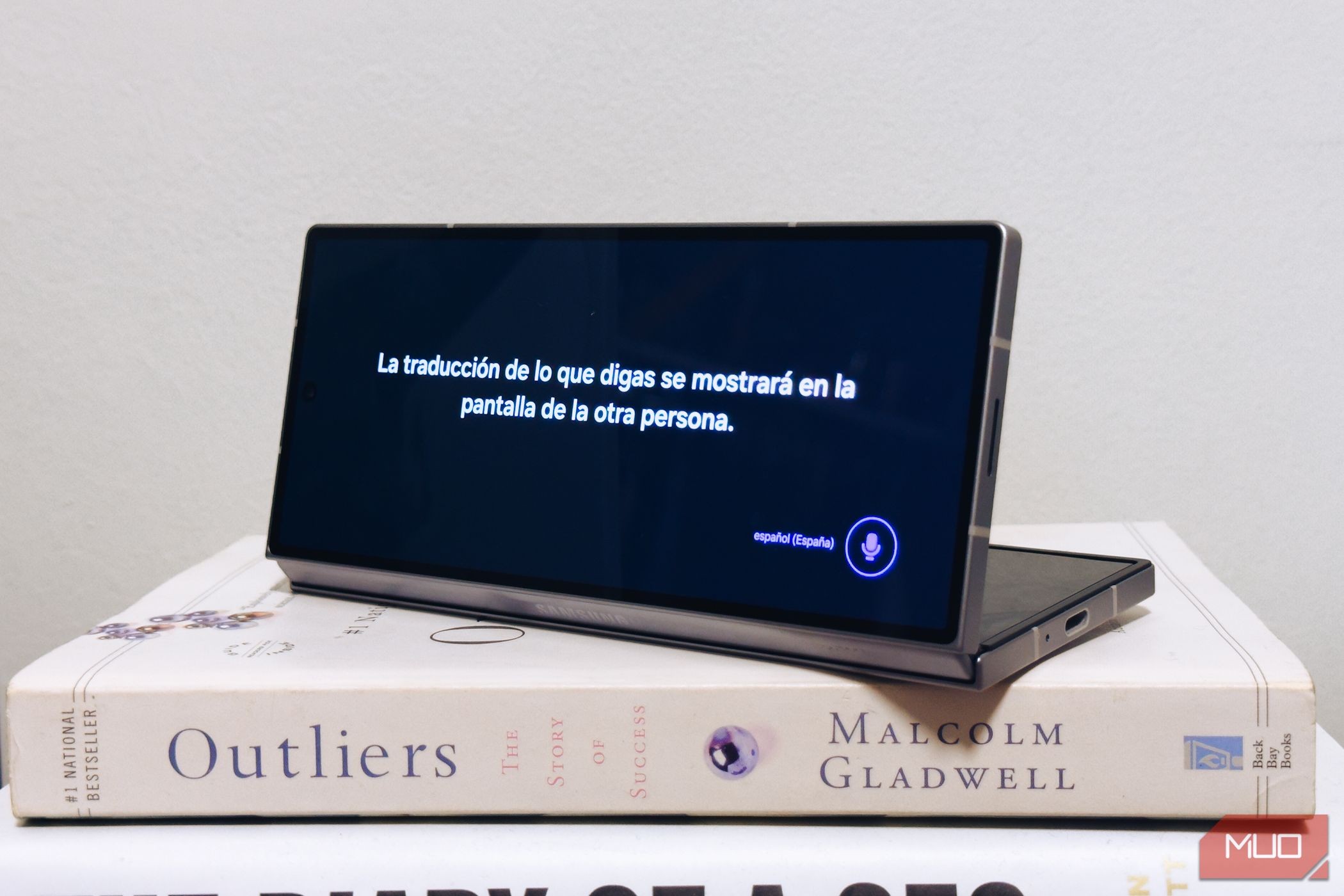Samsung Galaxy Z Fold 6 Dịch trên màn hình ngoài-1