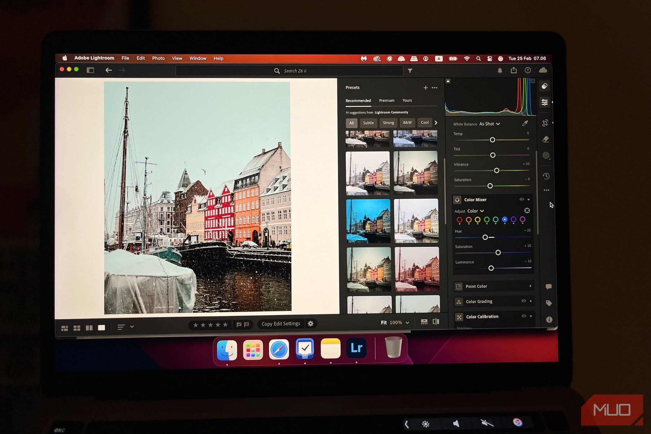 Sử dụng bộ lọc Lightroom trên màn hình máy tính