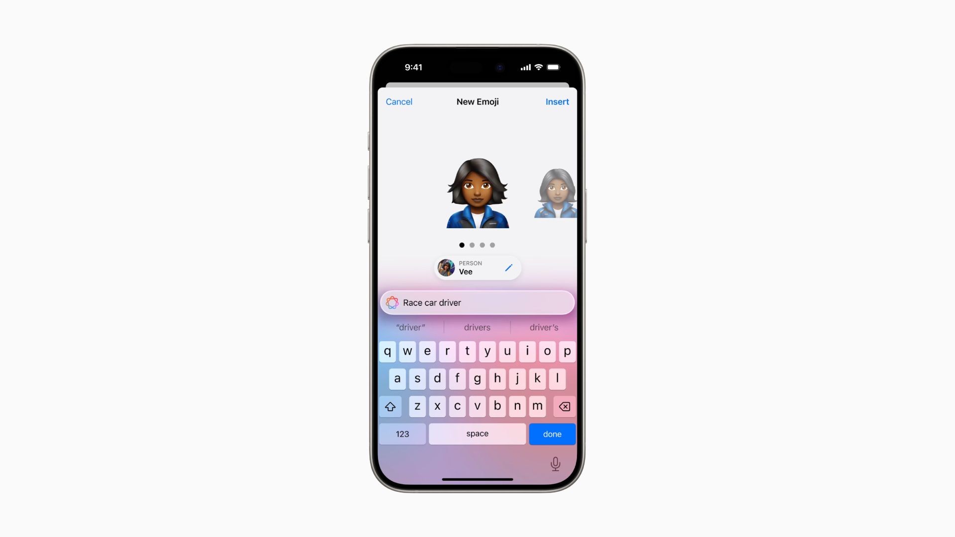 Tạo Genmoji trên iPhone của một phụ nữ