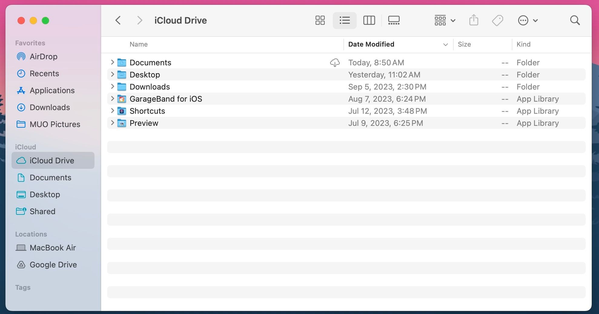 Thẻ iCloud Drive trên Finder trên macOS