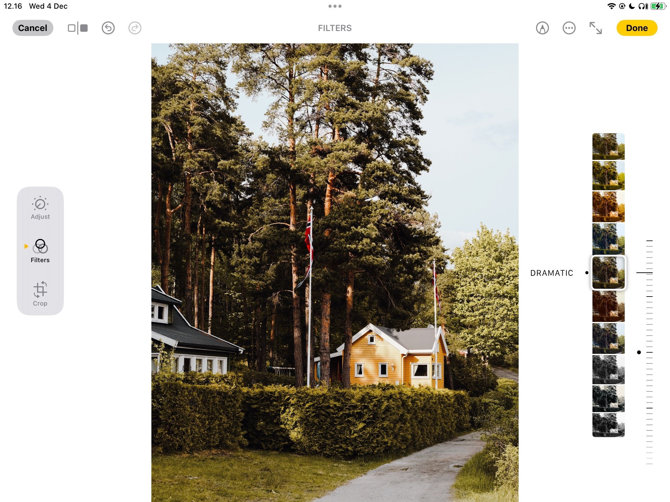 Thêm bộ lọc vào ảnh trong ứng dụng Apple Photos trên iPad